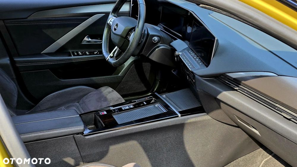 Opel Astra 1.2 Turbo Automatik Ultimate - 18