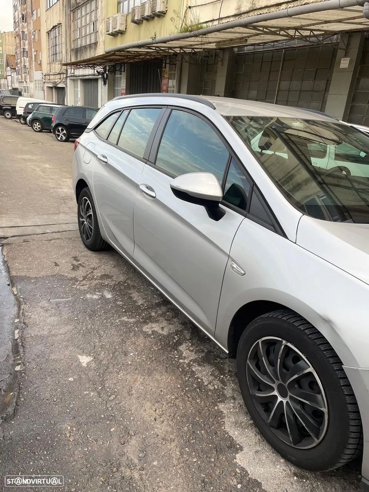 Opel Astra Sports Tourer - 5