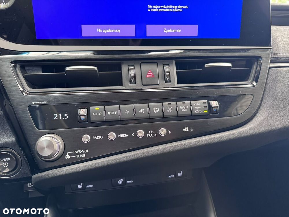 Lexus ES - 23
