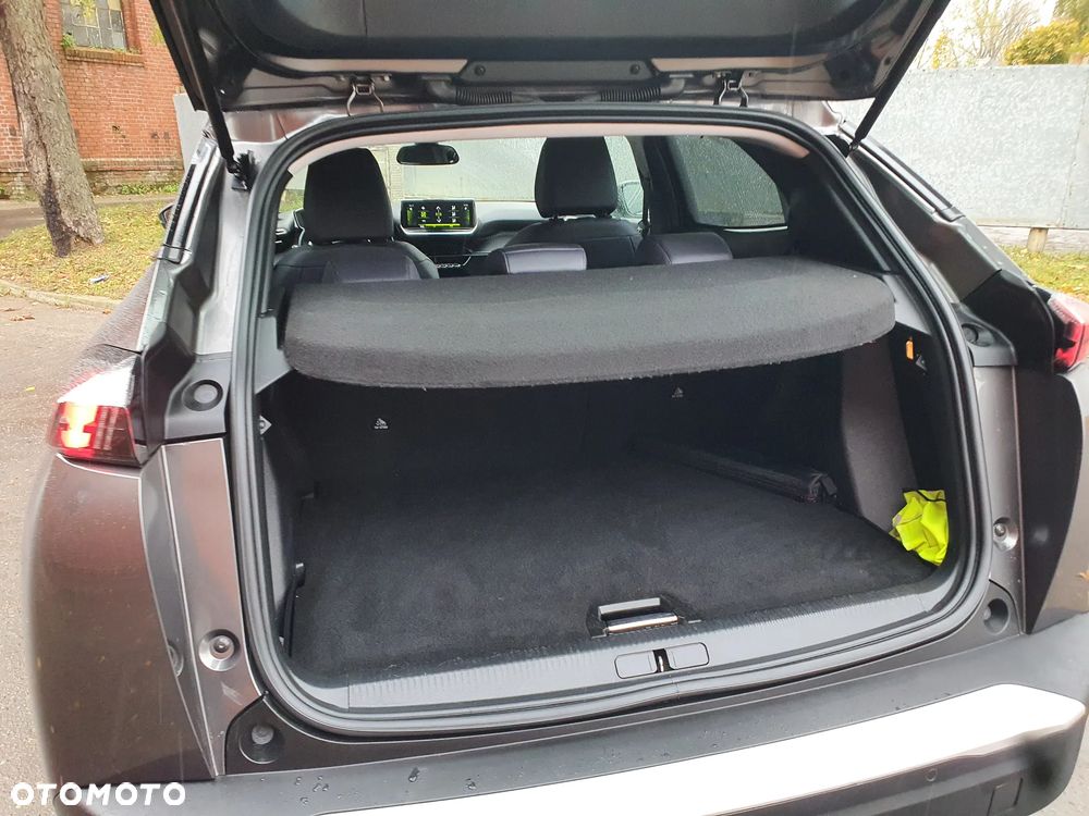 Peugeot 2008 PureTech 130 EAT8 Allure - 24