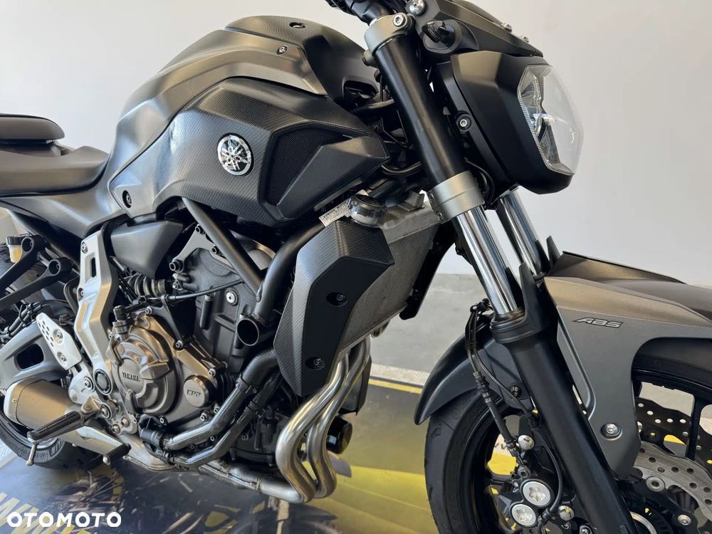 Yamaha MT - 9