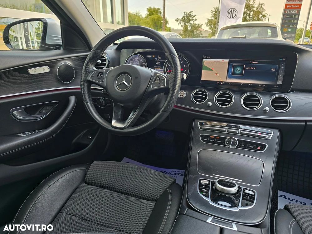 Mercedes-Benz E 200 4MATIC 9G-TRONIC - 15