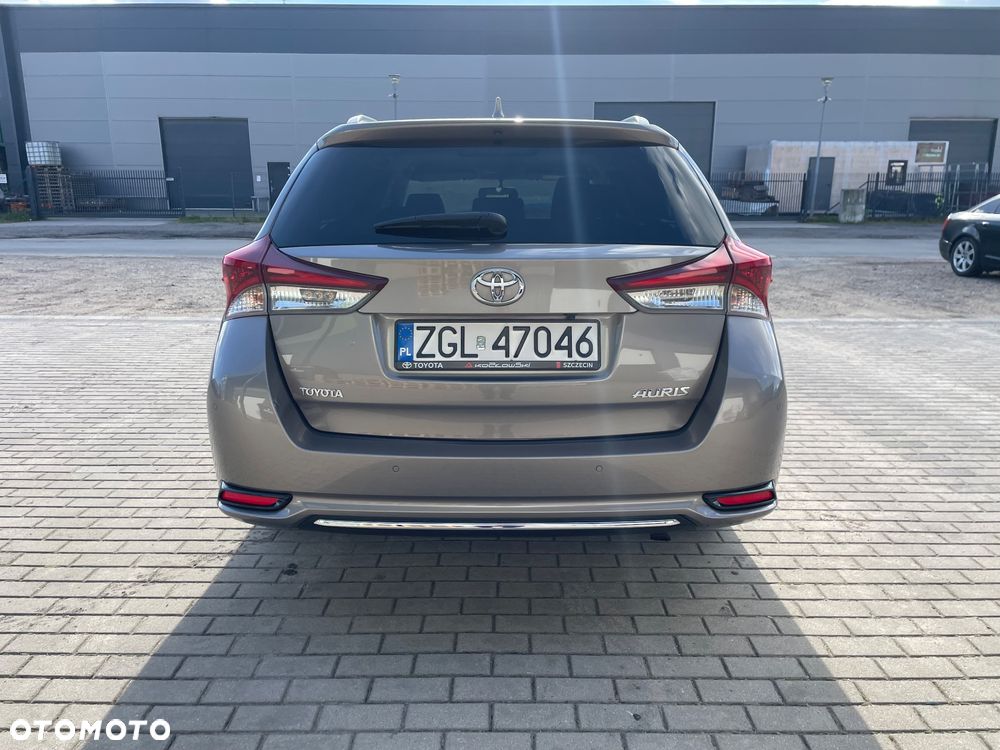 Toyota Auris 1.2 T Premium - 8