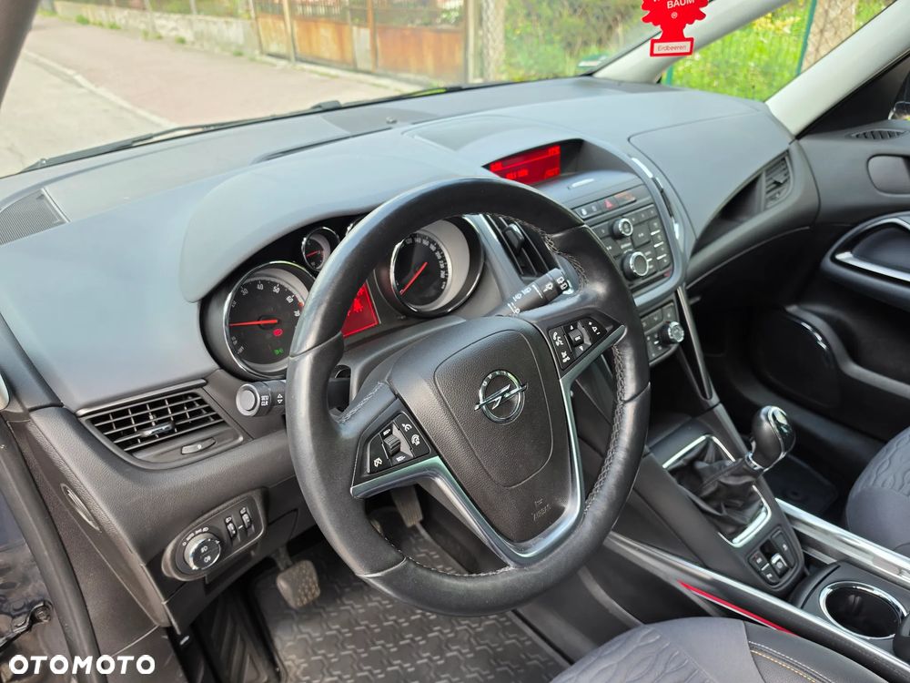 Opel Zafira 1.6 T SIDI Cosmo S&S - 36
