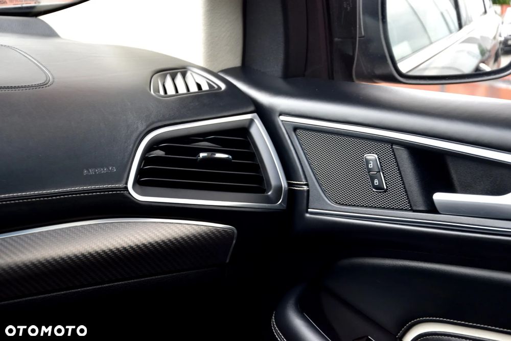 Ford Edge ver-vignale-2-0-tdci-twin--turbo-4wd - 30