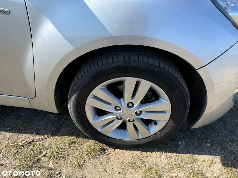 Hyundai ix20 1.4 CRDi blue Style - 13