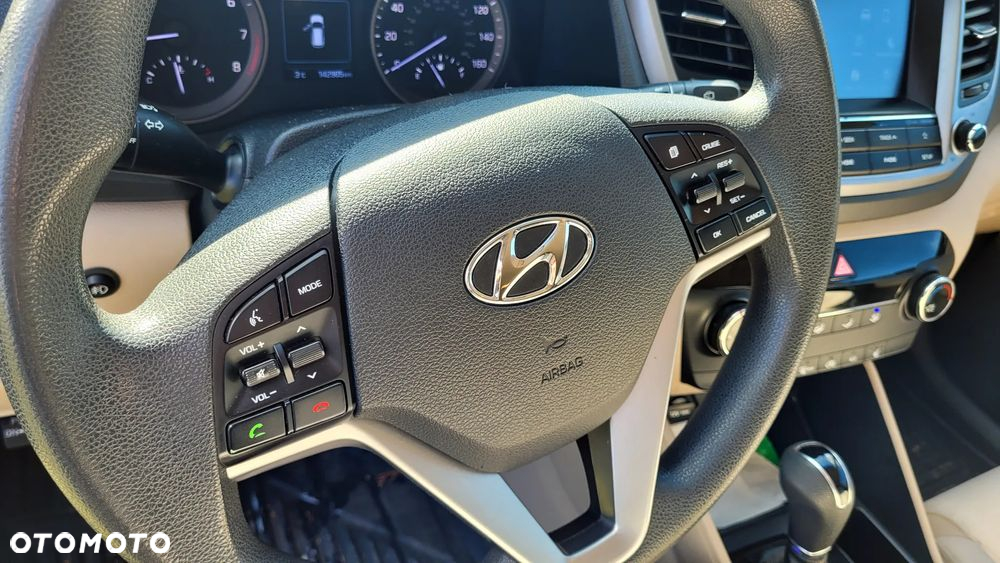 Hyundai Tucson - 8