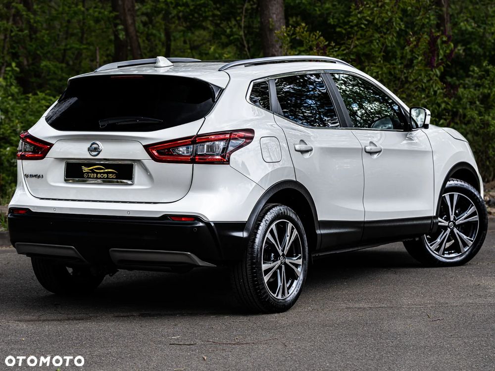 Nissan Qashqai 1.6 DIG-T N-Connecta - 16