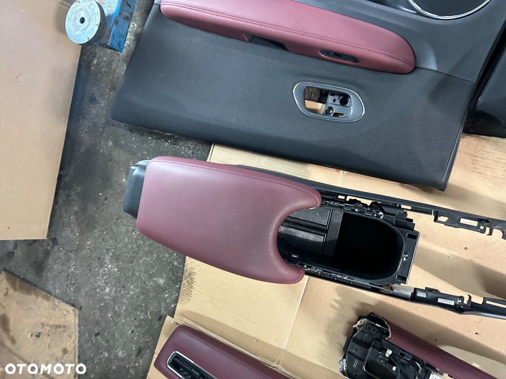 Honda HR-V II lift fotele środek wnętrze półskóra boczki dekory podłokietnik - 5