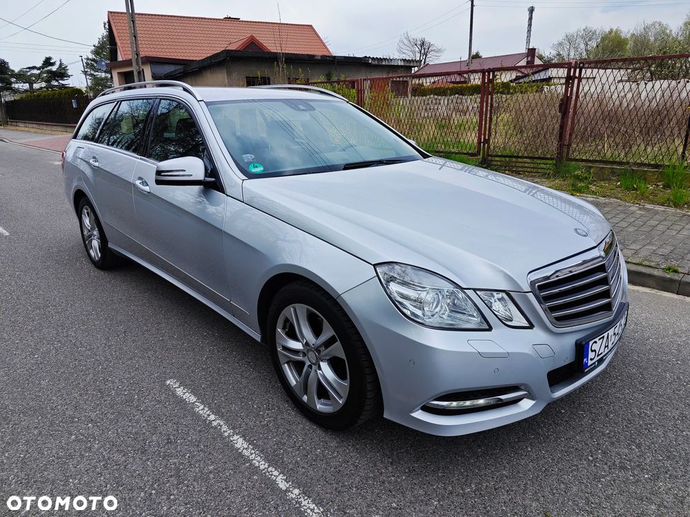 Mercedes-Benz Klasa E 200 CGI BlueEffICIENCY Avantgarde - 10