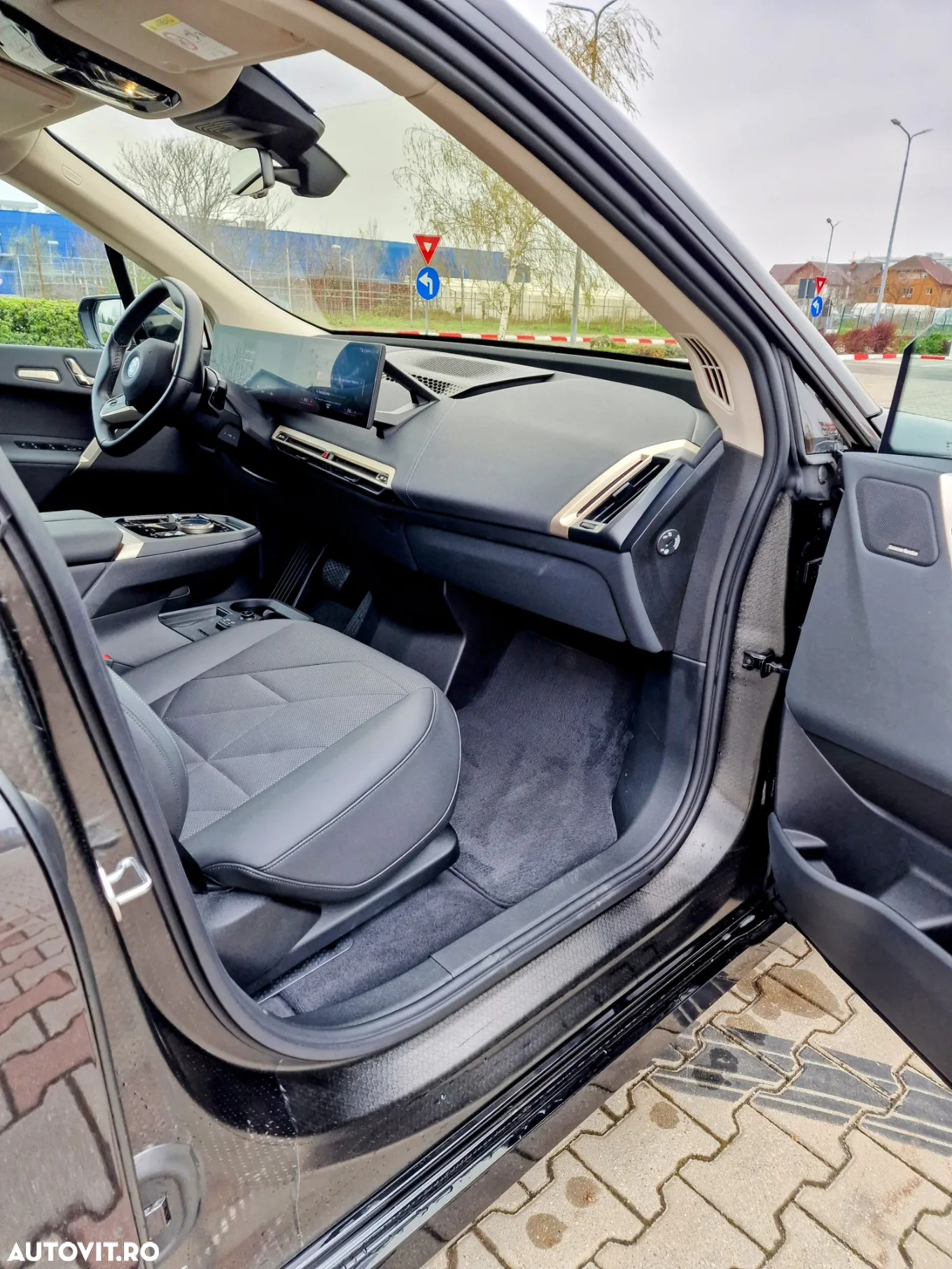 BMW iX xDrive50 - 9