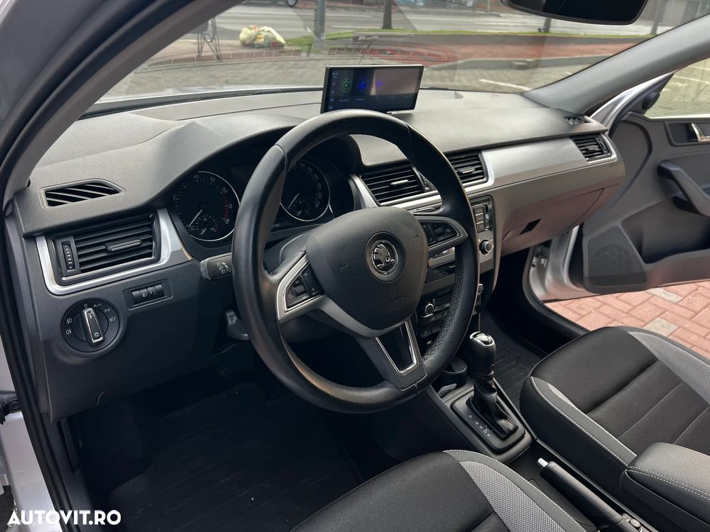 Skoda RAPID 1.4 TSI Ambition DSG - 5