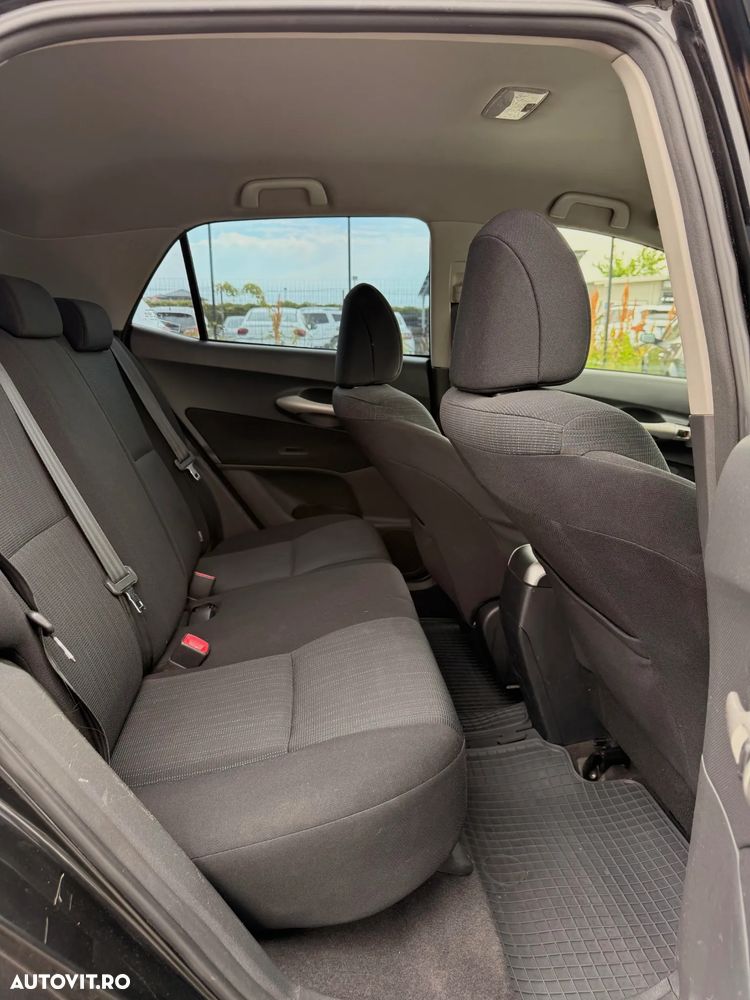 Toyota Auris 1.4 Luna Plus - 16