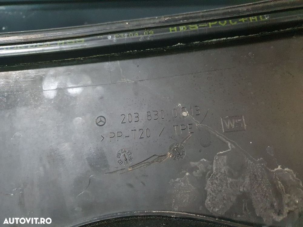 Grila stergator  MERCEDES-BENZ C-CLASS T-Model II S203 2001 - 2007 2.2 C 220 CDI OM 611.962 2038300813 - 2