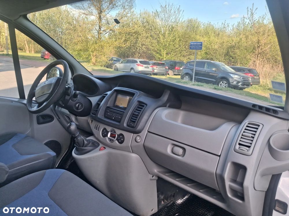 Renault TRAFIC - 13