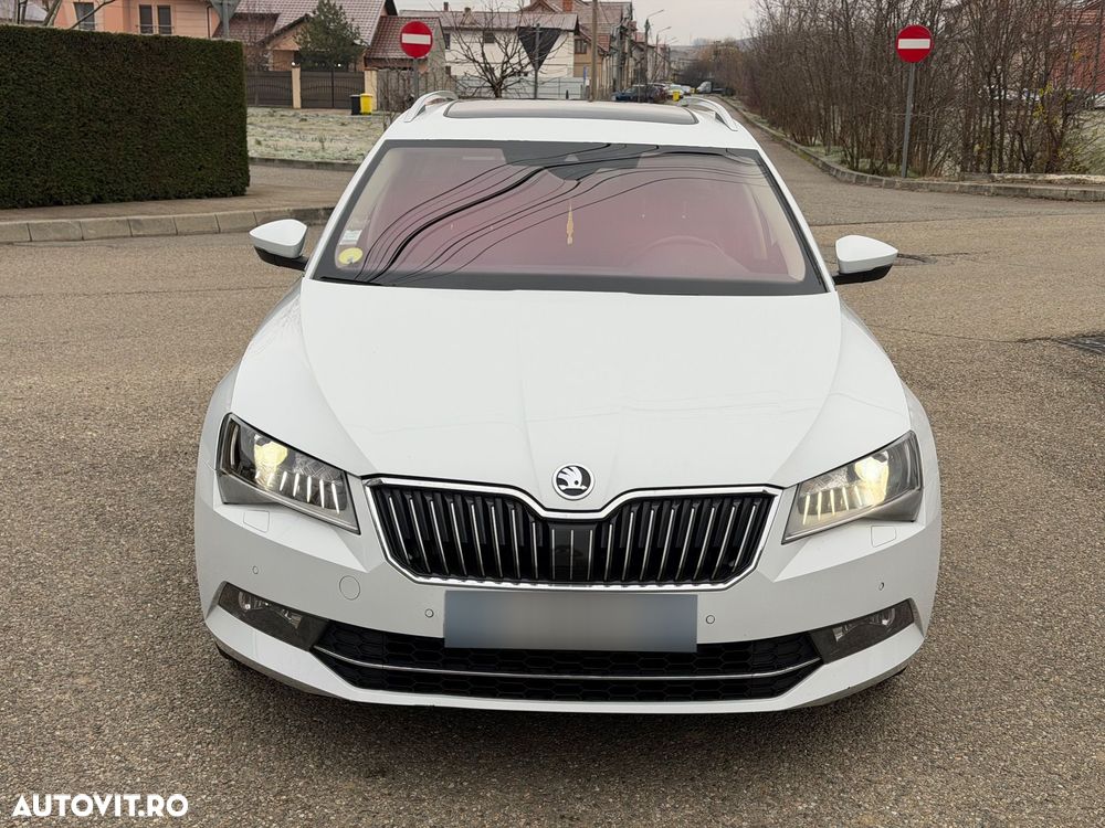 Skoda Superb Combi 2.0 TDI DSG 4X4 Laurin & Klement - 3