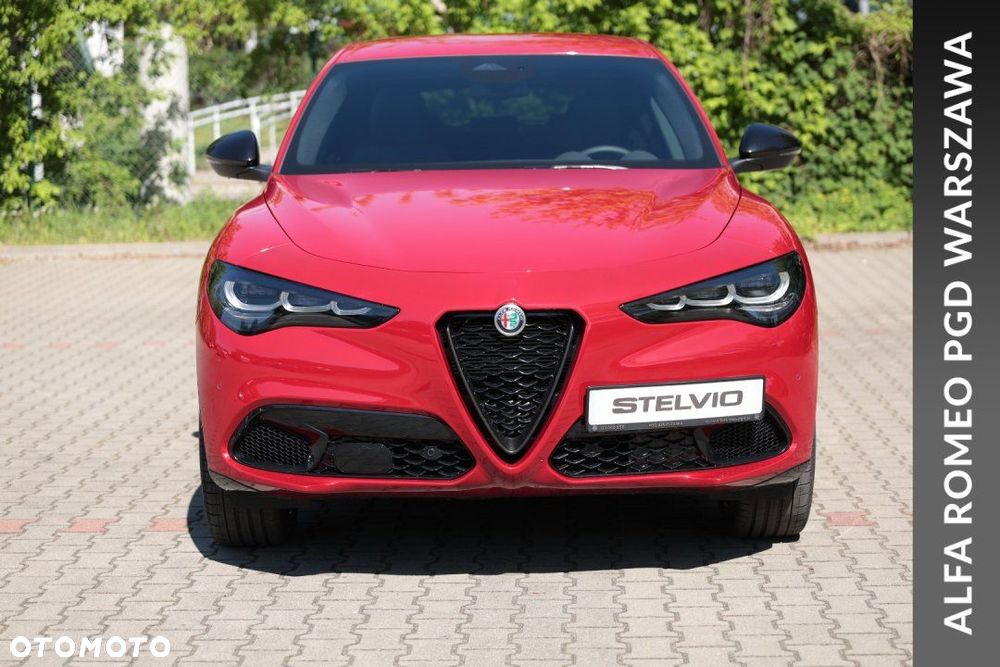 Alfa Romeo Stelvio - 2