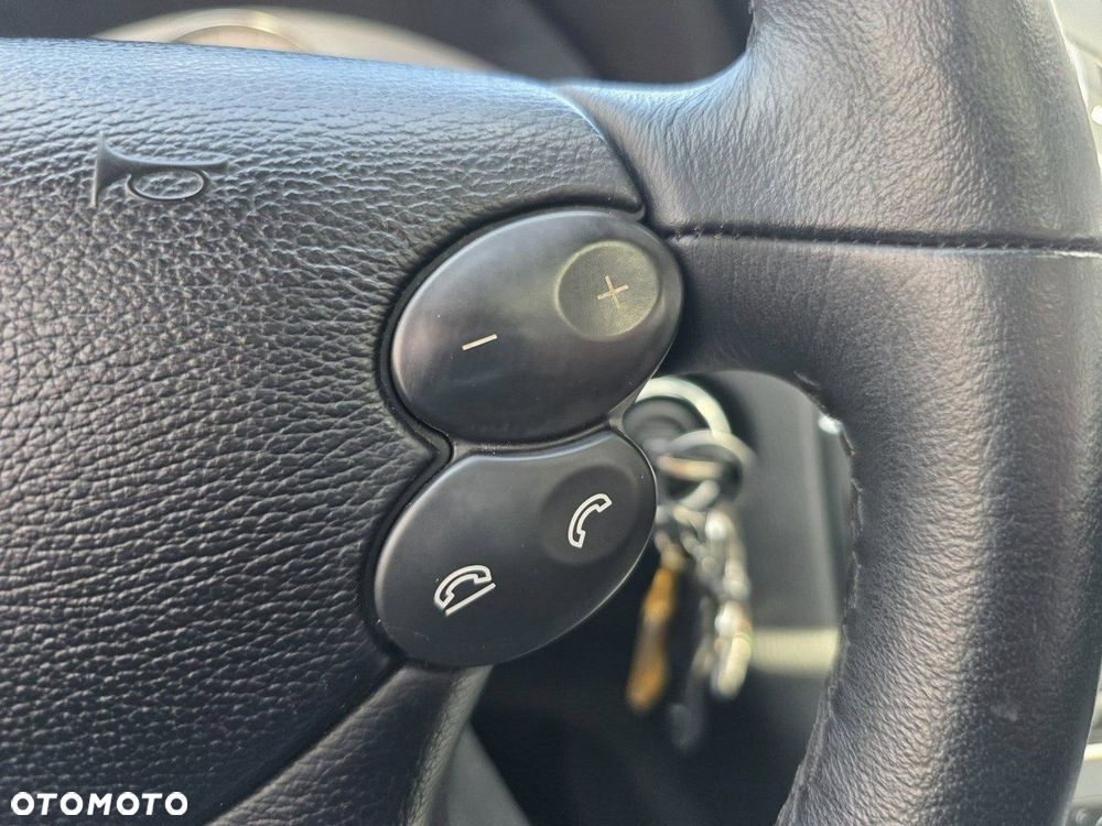 Mercedes-Benz CLK - 15