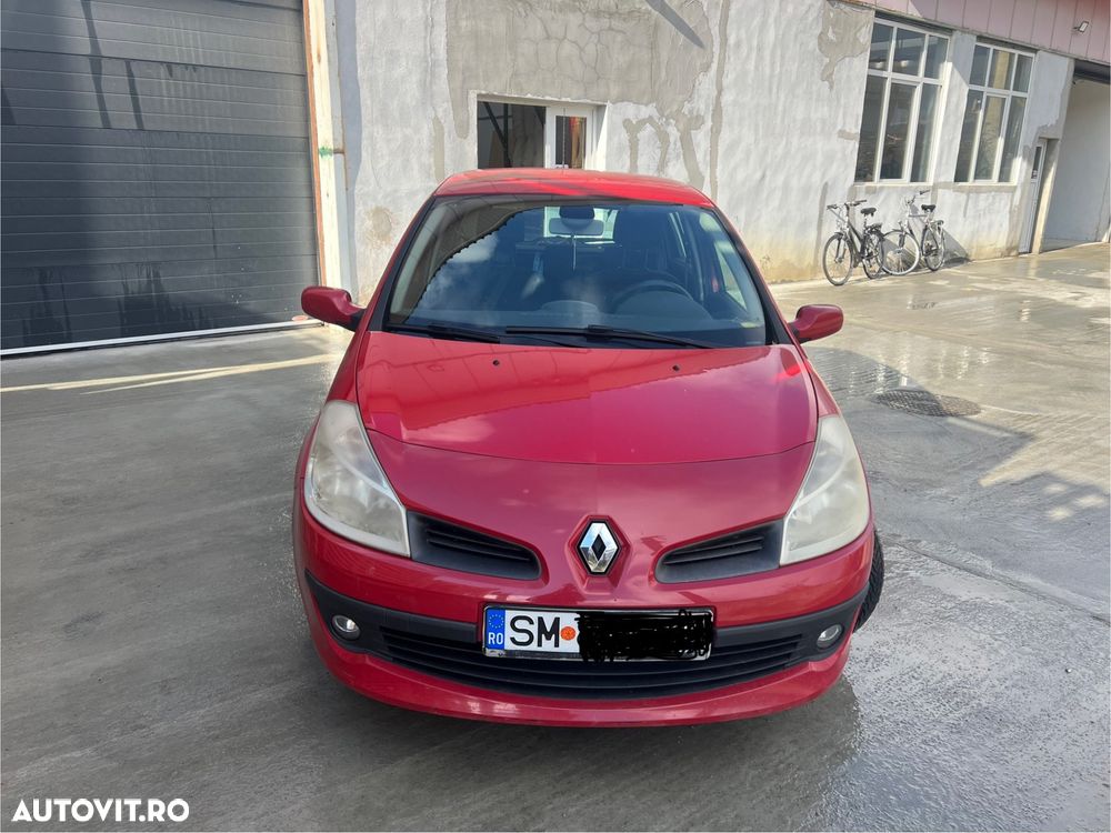 Renault Clio III 1.5 dCi Dynamique - 1