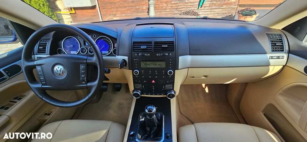 Volkswagen Touareg 2.5 R5 TDI Individual - 12