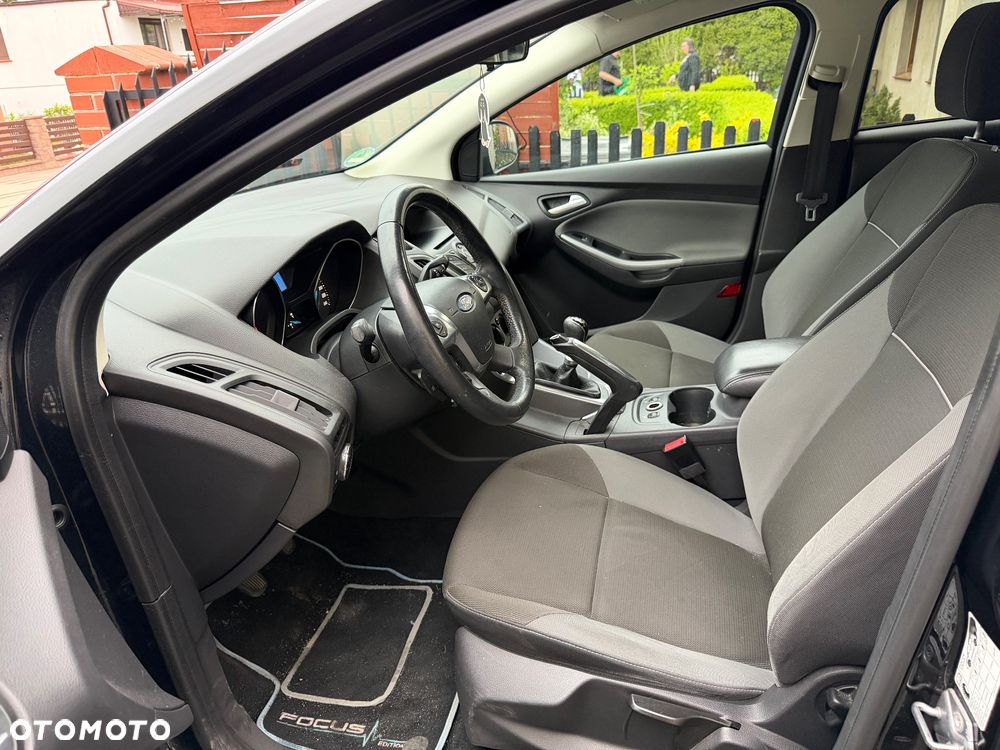 Ford Focus - 17