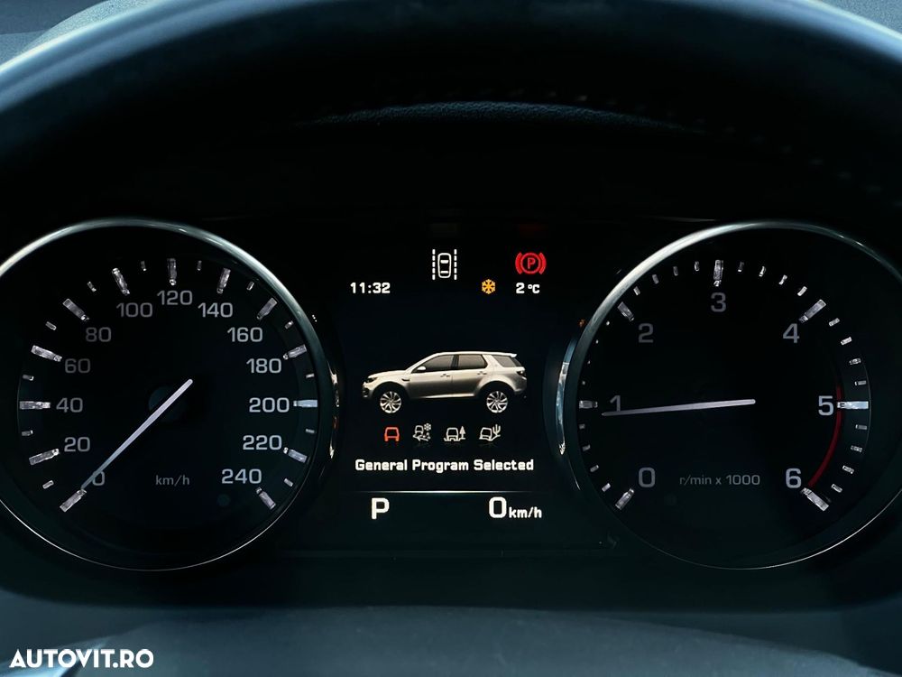 Land Rover Discovery Sport - 22