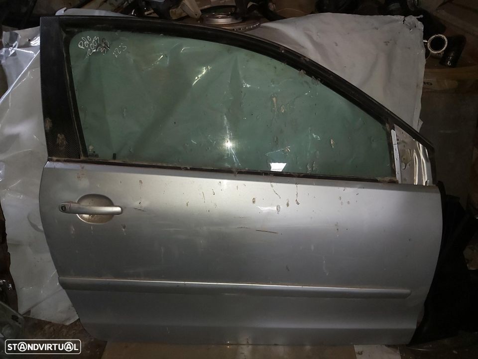 Porta Direita Volkswagen Polo 2003 3P - 1