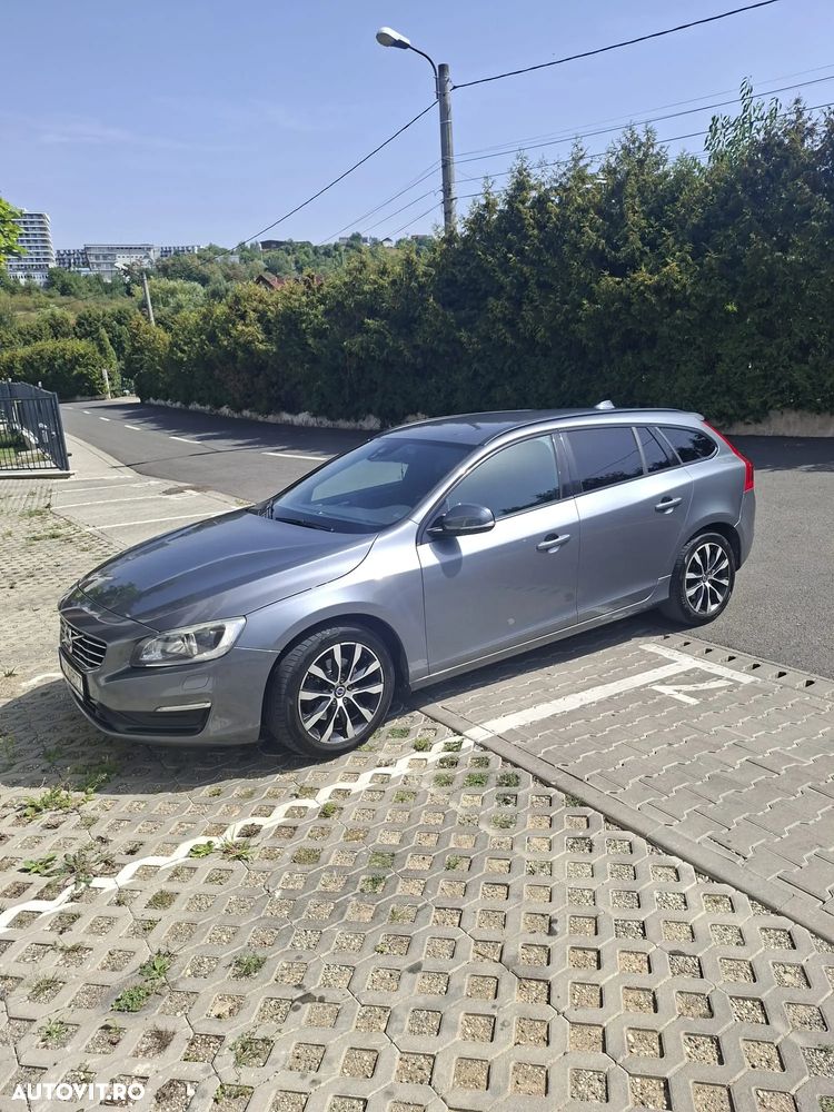 Volvo V60 D3 Summum - 2