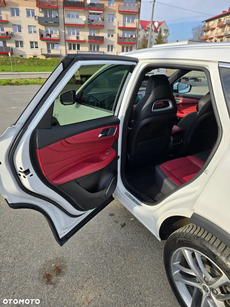 MG EHS 1.5T-GDI PHEV Luxury - 18