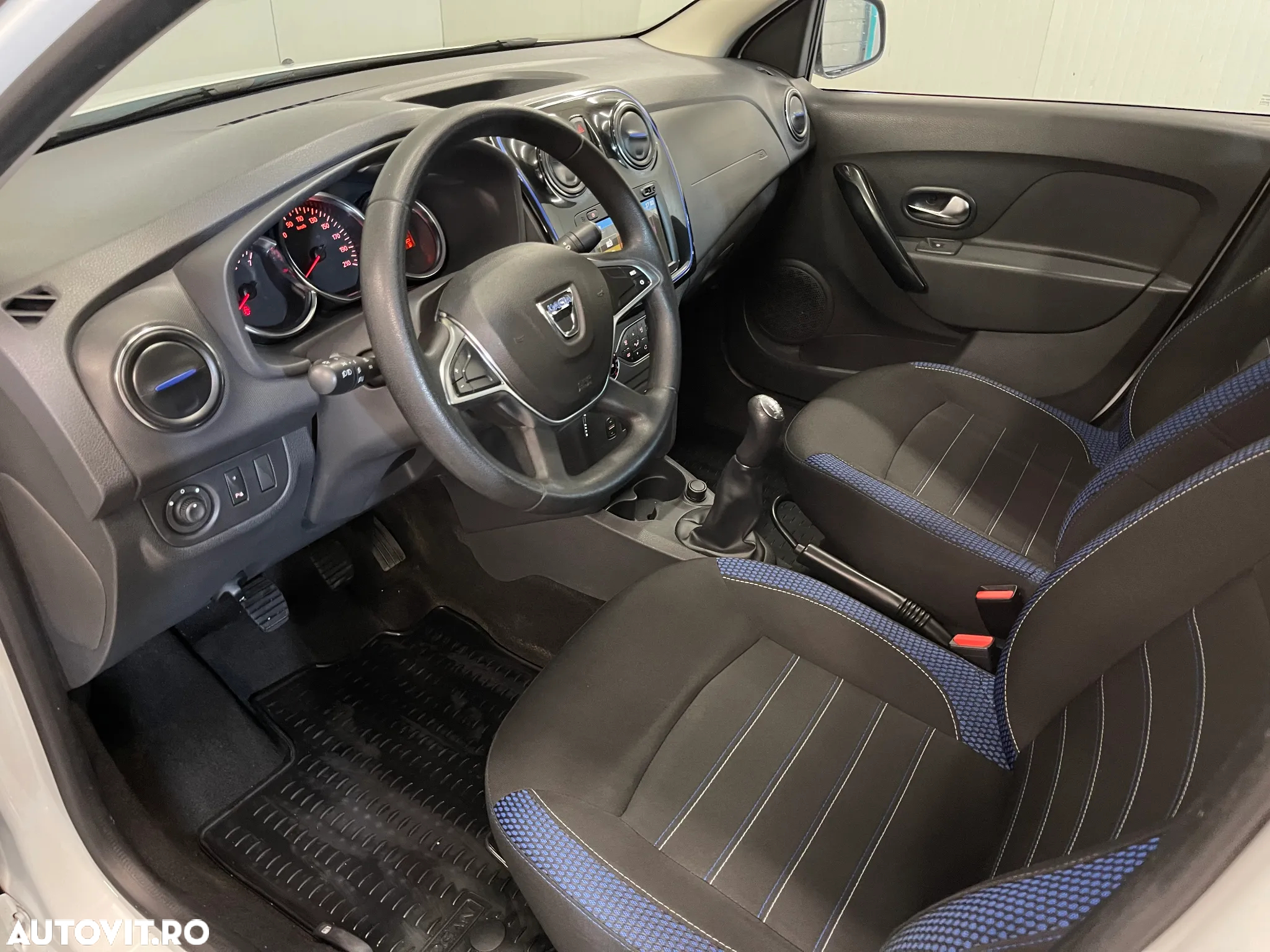 Dacia Logan 1.5 Blue dCi Prestige - 5