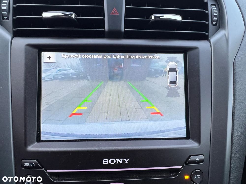 Ford Mondeo SW 2.0 EcoBoost Business Edition - 23