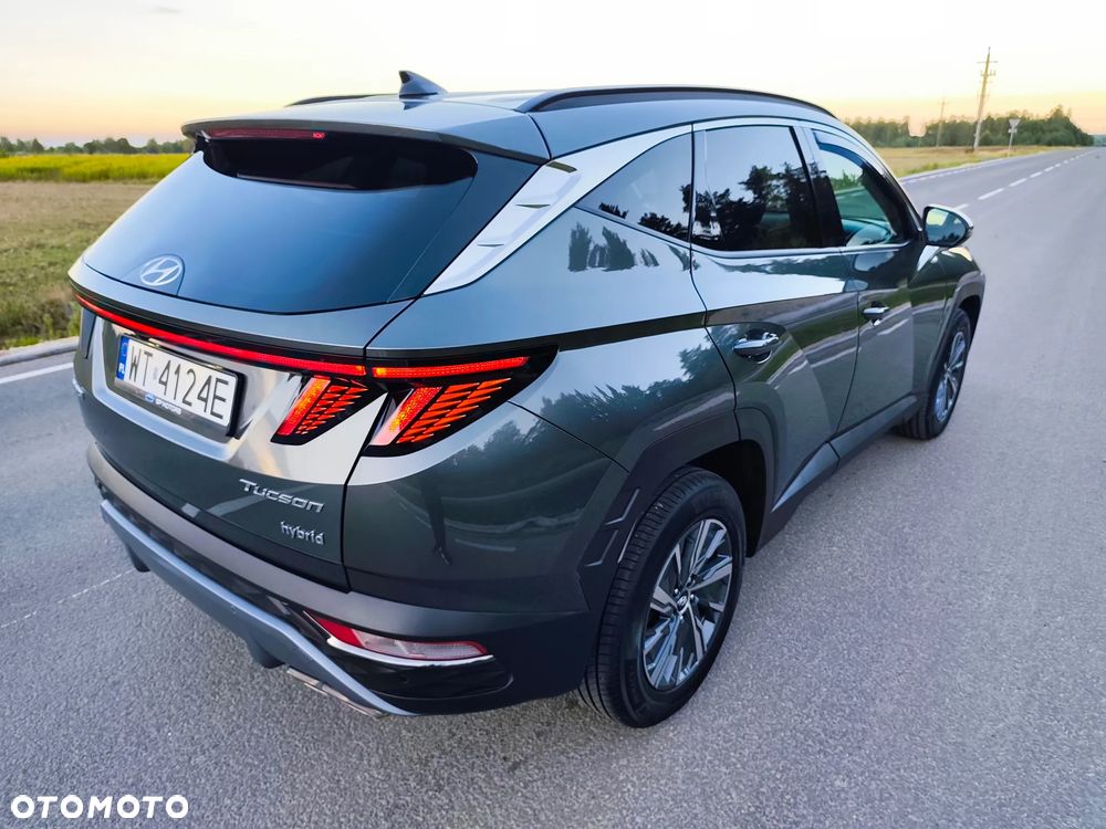 Hyundai Tucson 1.6 T-GDi HEV Executive 2WD - 34