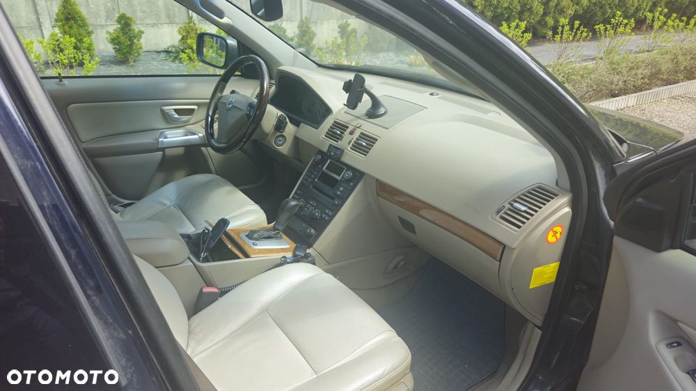 Volvo XC 90 - 7