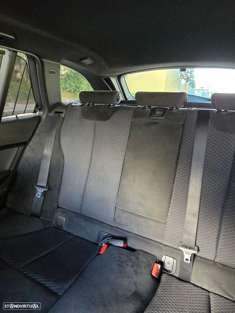 BMW 320 d Aut. M Sport - 24