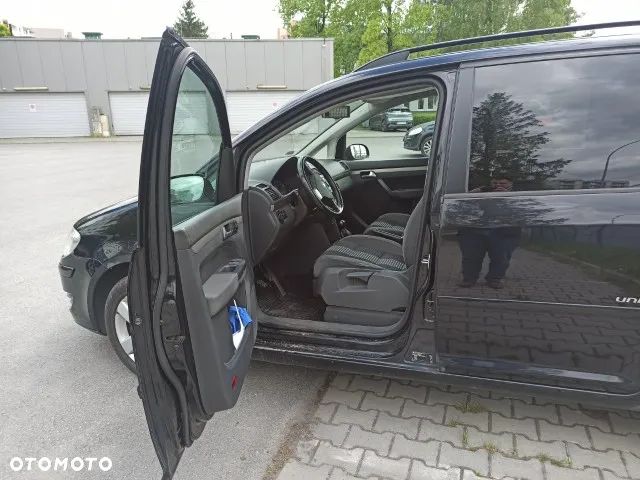 Volkswagen Touran 1.9 TDI DPF BlueMot Trendline - 5