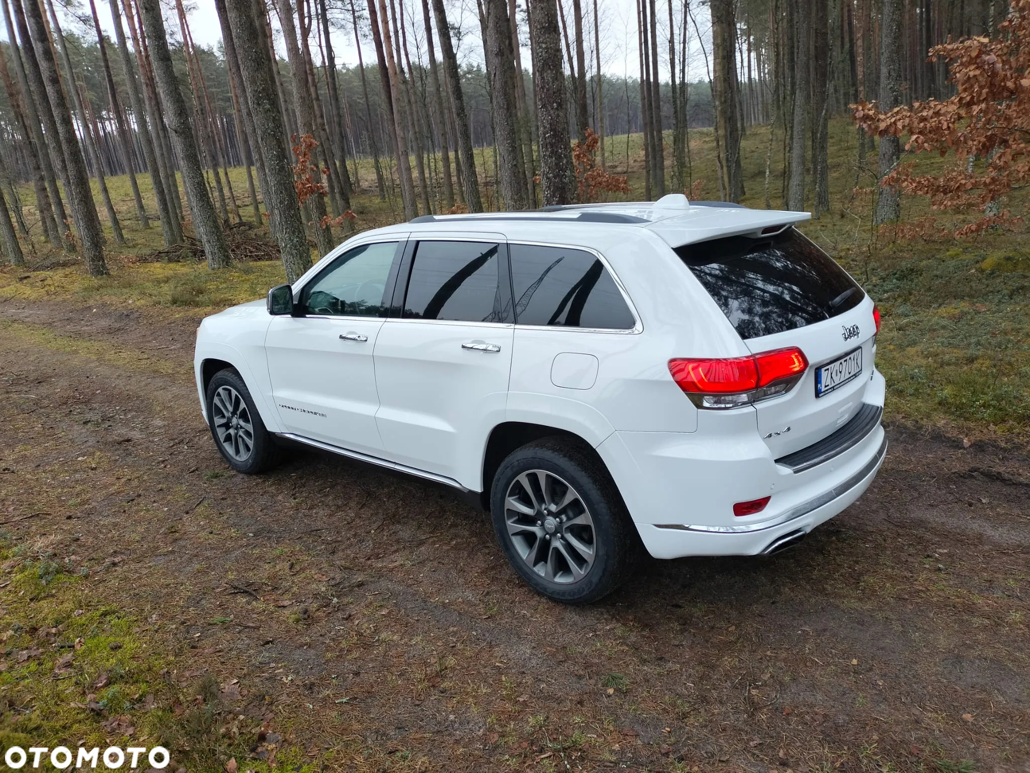 Jeep Grand Cherokee 5.7 V8 Summit - 6