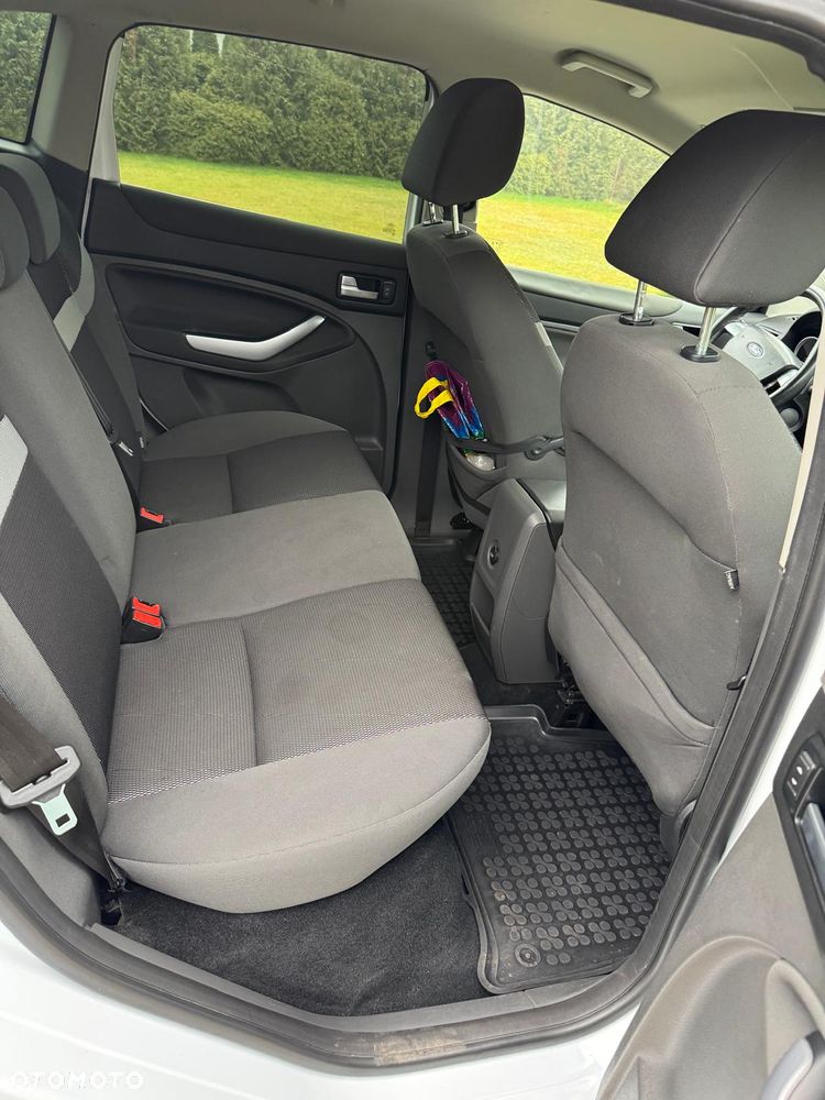 Ford Kuga 2.0 TDCi 2x4 Trend - 10