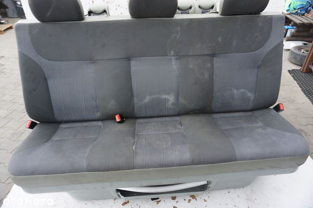 KANAPA FOTELE 2 RZĄD OPEL VIVARO A - 4