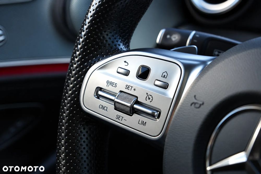 Mercedes-Benz Klasa E 220 d 4-Matic AMG - 22