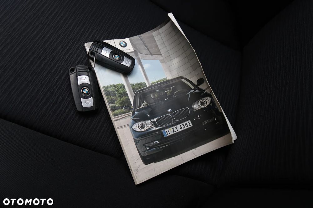 BMW Seria 1 116i - 24