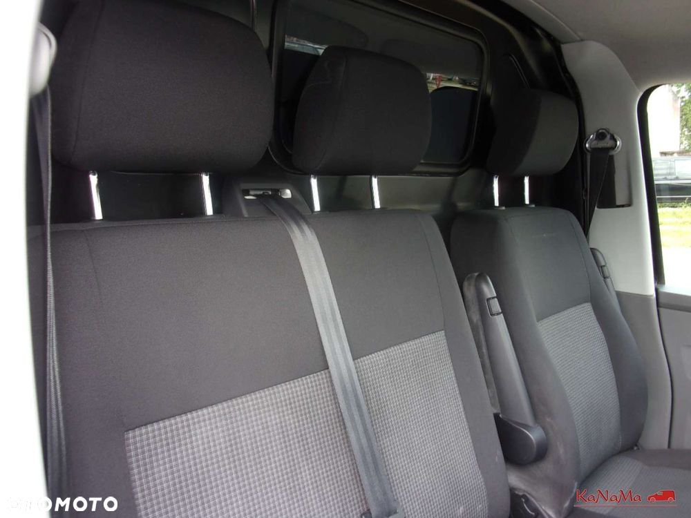 Volkswagen Transporter - 8