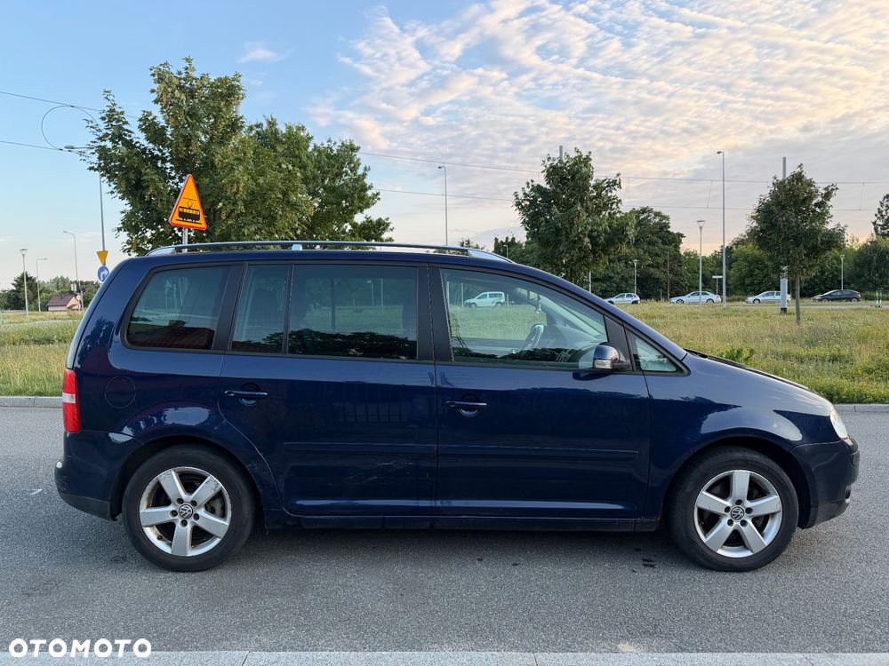 Volkswagen Touran 2.0 TDI United - 3