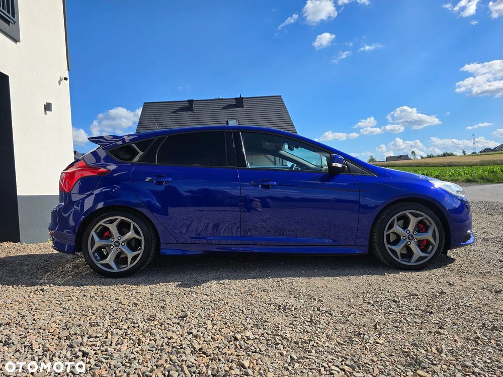 Ford Focus 2.0 EcoBoost ST - 4
