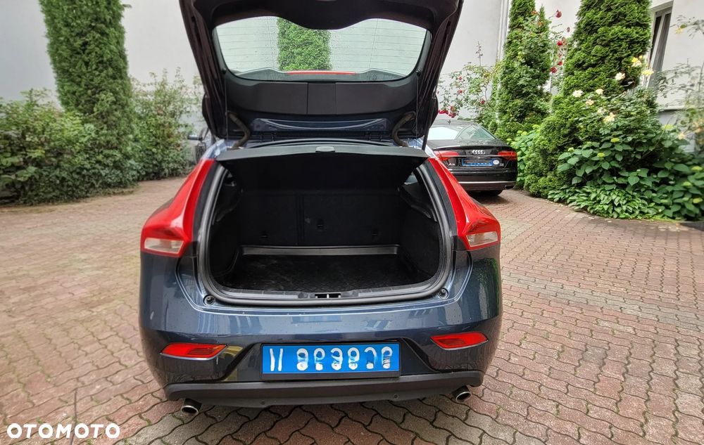 Volvo V40 - 8