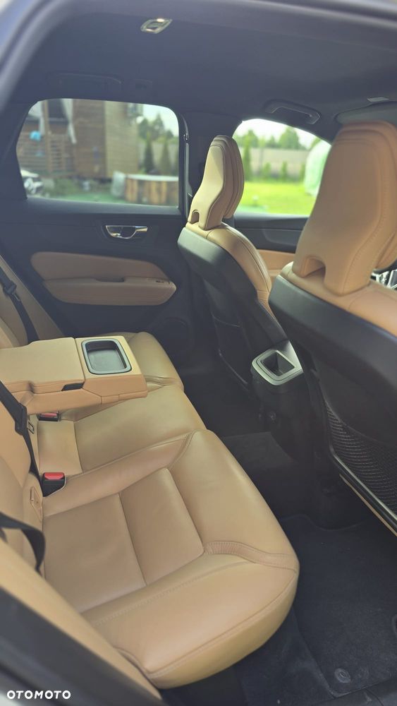 Volvo XC 60 B4 D Inscription - 12