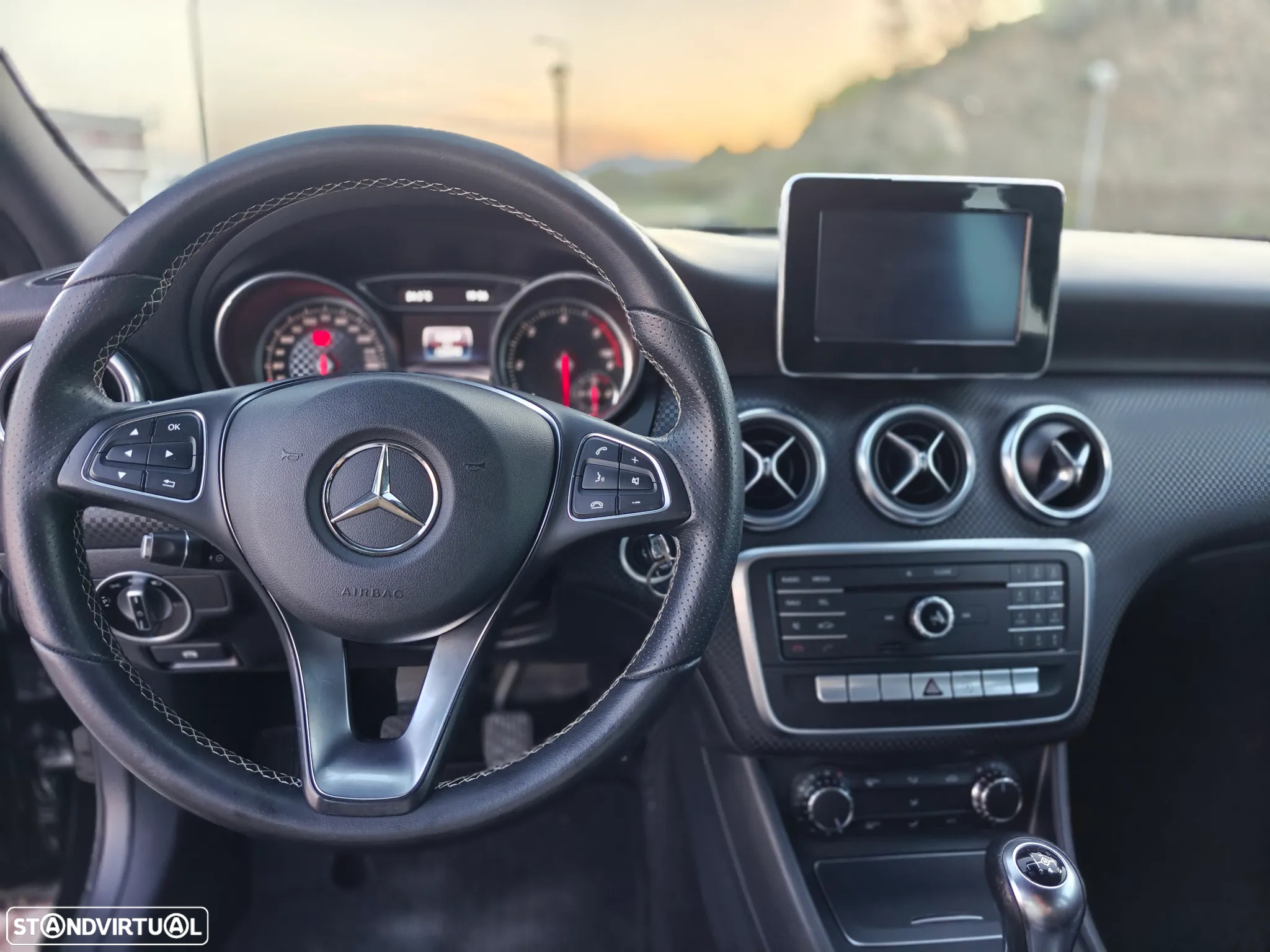 Mercedes-Benz A 180 CDI (BlueEFFICIENCY) Urban - 10