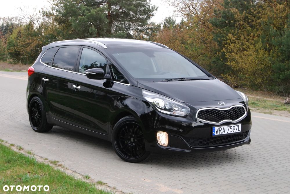 Kia Carens 1.7 CRDi 141 Dream Team Edition - 4