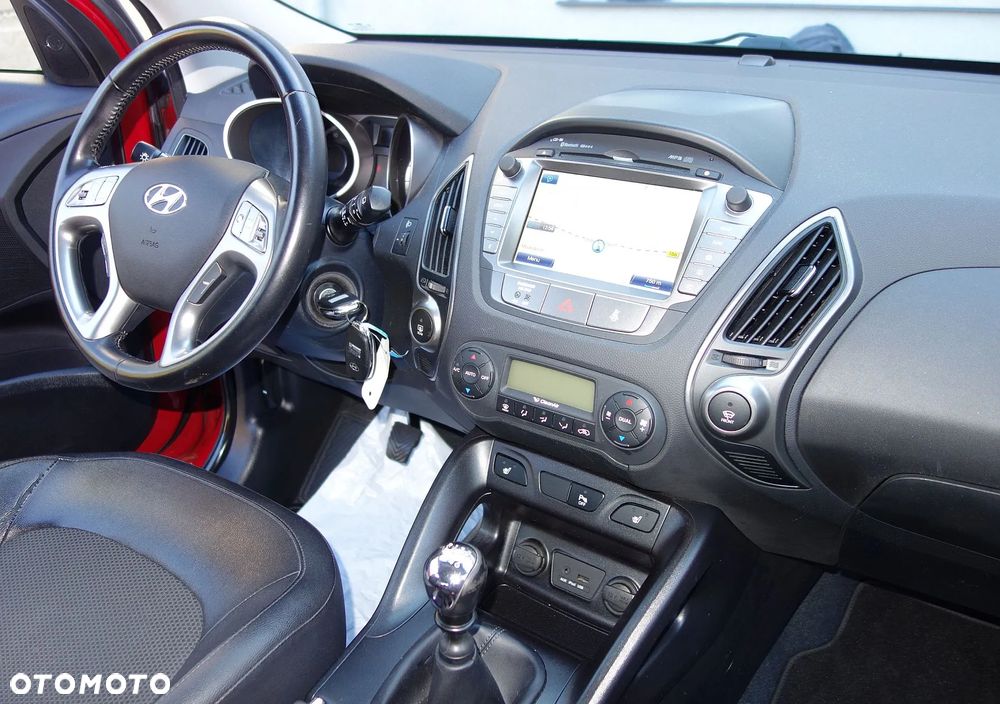 Hyundai ix35 1.6 2WD Fifa World Cup Edition - 3