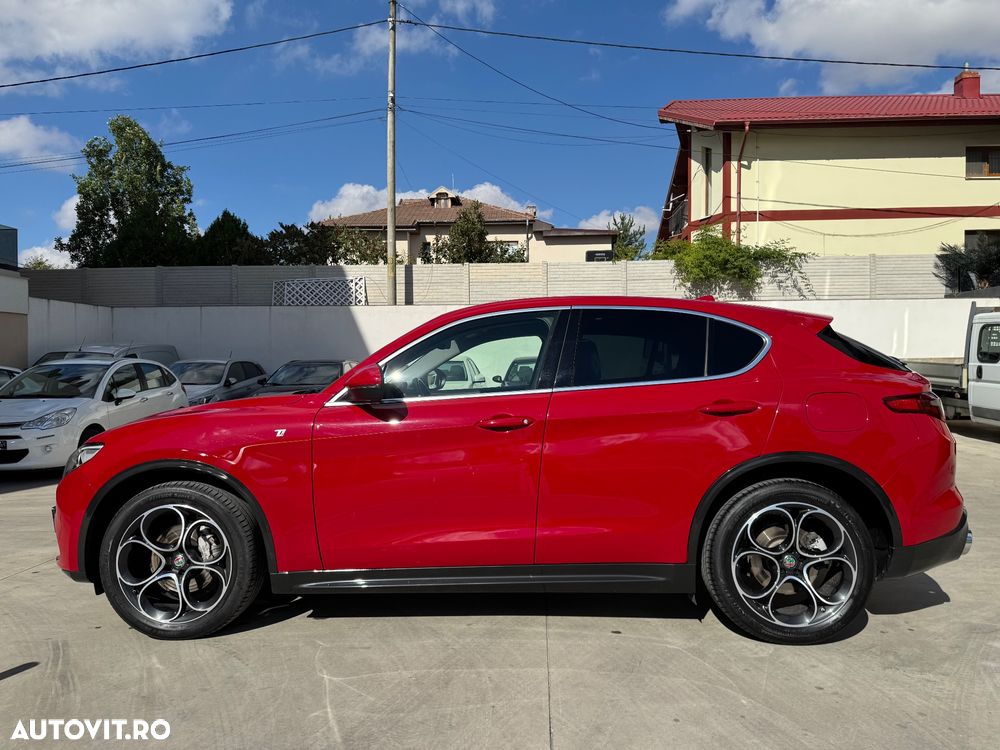 Alfa Romeo Stelvio 2.0 Turbo AWD AT8 Estrema - 9