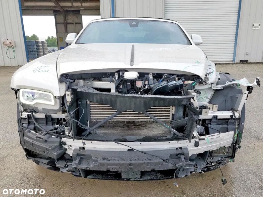 Rolls-Royce Dawn - 8